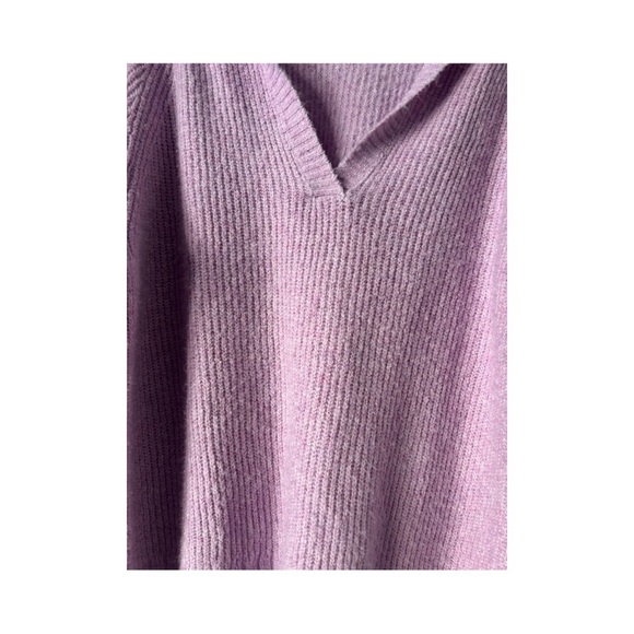 American Eagle Purple Pullover V-Neck With Collar Sweater - XS-oversized - Picture 3 of 6